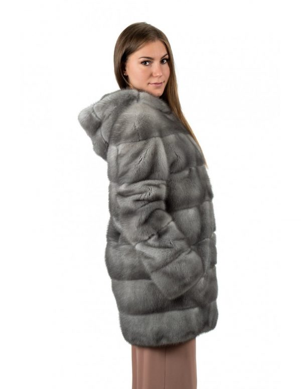 cappotto in pelliccia di visone con cappuccio colore zaffiro
